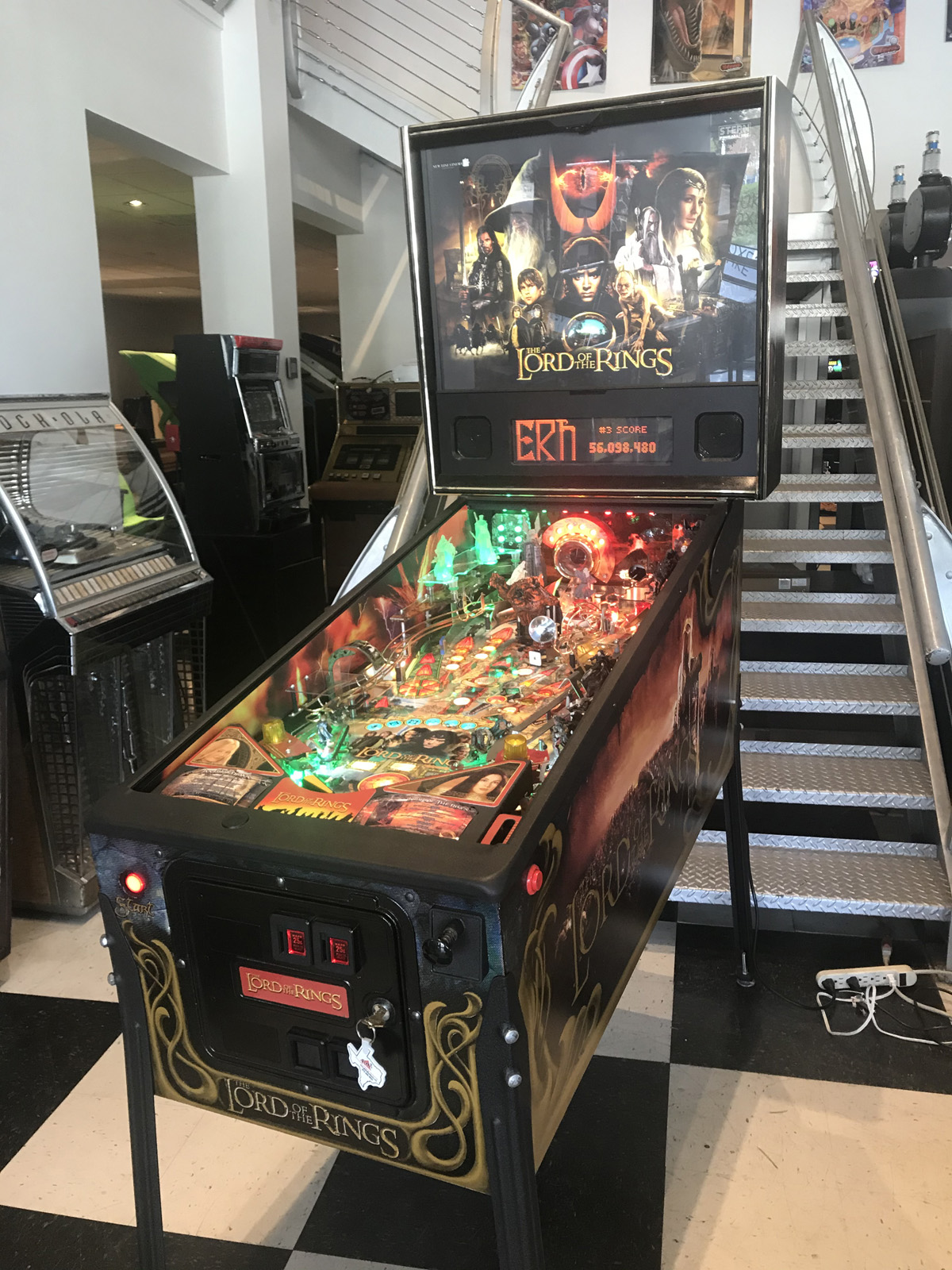 spannend wijs Uil Lord of the Rings Pinball Machine * | Fun!